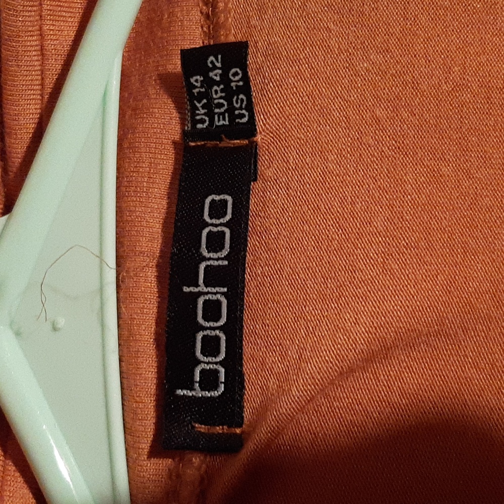 Size 10 dress with leather belt ! - Picture 3 of 3